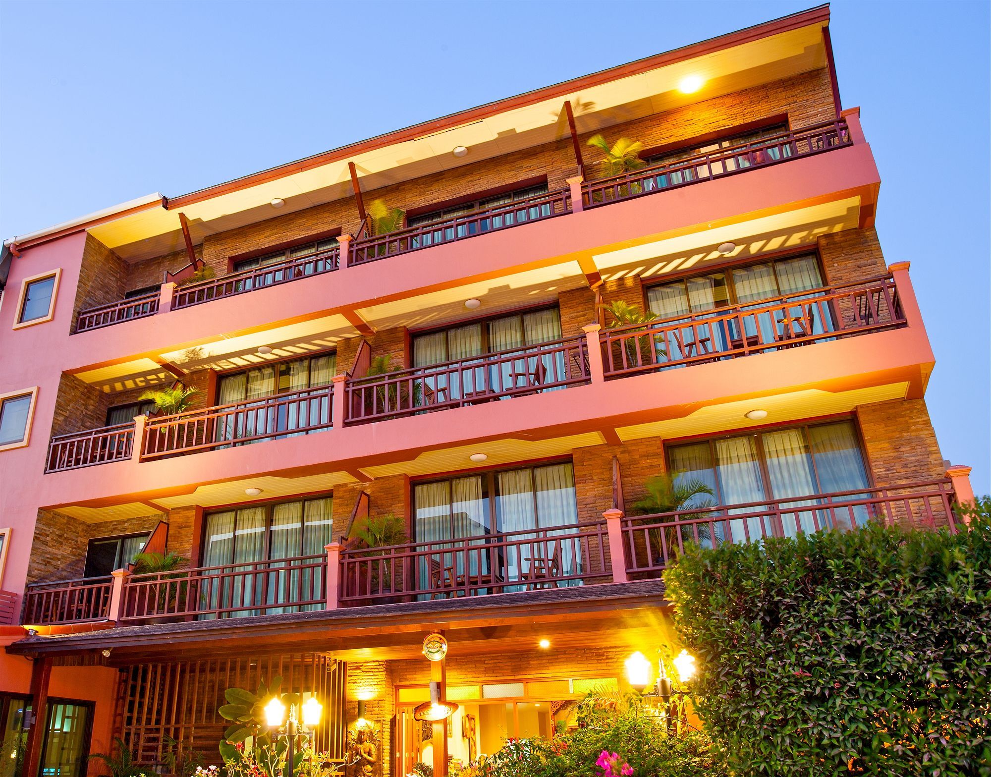 Orchid Garden Hotel Patong Экстерьер фото
